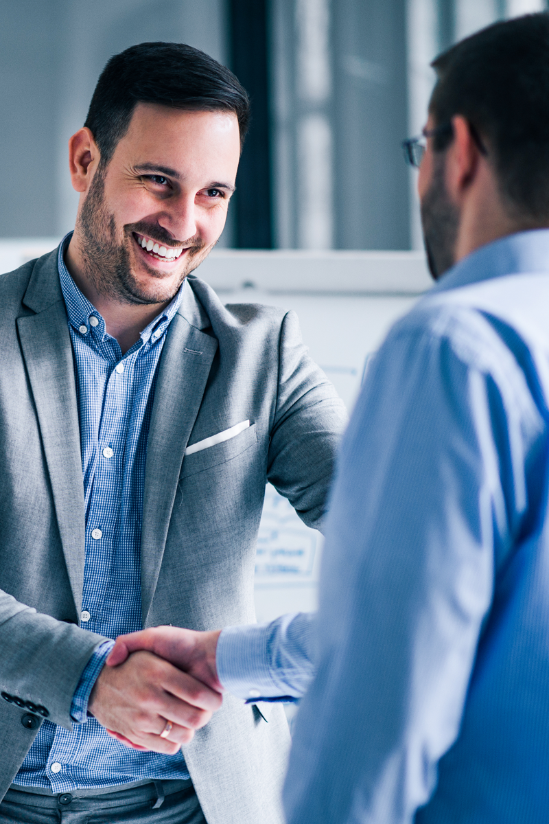 Assembling & Managing Key Consultants LONG Assembling & Managing Key Consultants LONG